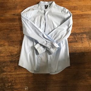 H/m button up never worm medium youth